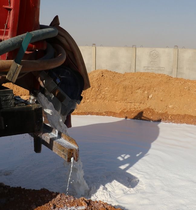 ضخ مادة البوليمر على التربة